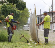Viveiro Municipal inicia o ano com ações de zeladoria nas praças de Suzano