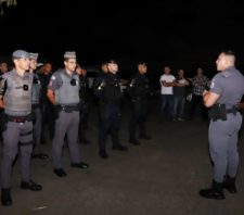 Seis estabelecimentos têm atividades suspensas após constatação de irregularidades