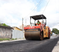 Rua Nossa Senhora Aparecida recebe aplicação de binder