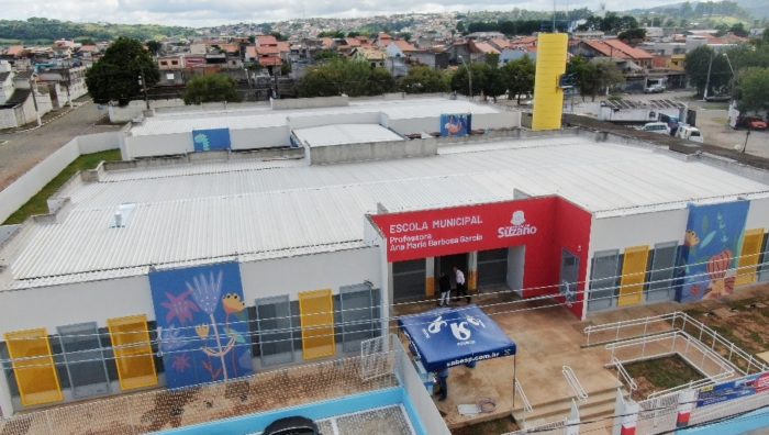 Prefeito de Suzano inaugura escola no Parque Maria Helena