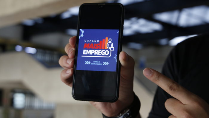 ‘Suzano Mais Emprego’ divulga cem oportunidades para operador de empilhadeira