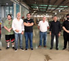 Prefeito de Suzano conhece a instalação da empresa Iron Studios Workshop