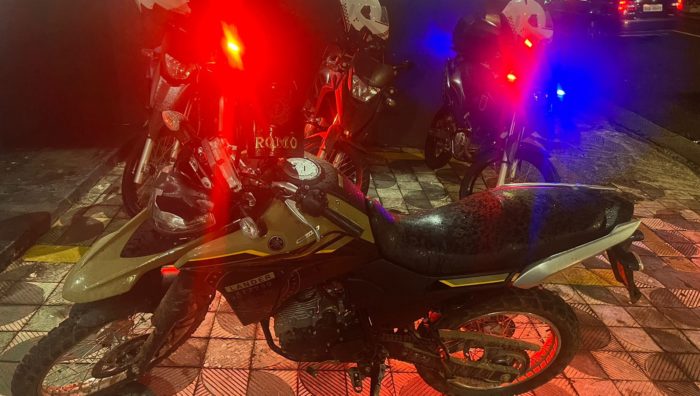 Suspeito atira contra agentes da GCM, mas é preso ao tentar fugir pela mata