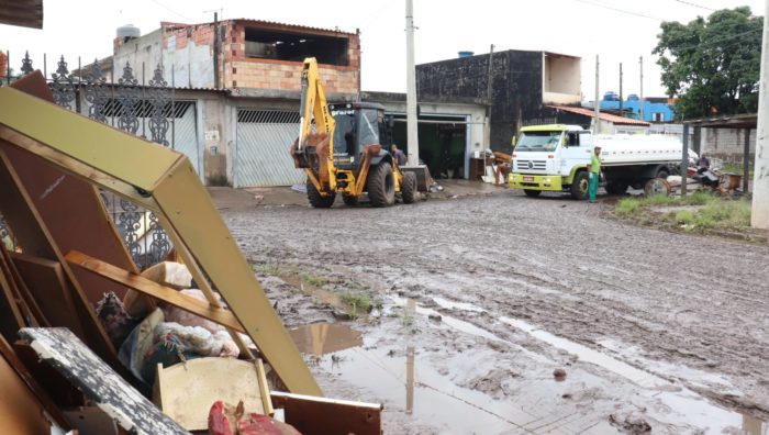 Ações de manutenção e zeladoria abrangem toda a cidade no final de semana