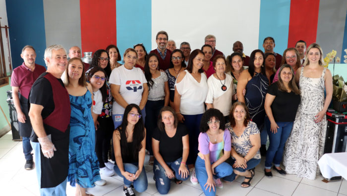 Secretaria de Manutenção presta homenagem a servidoras