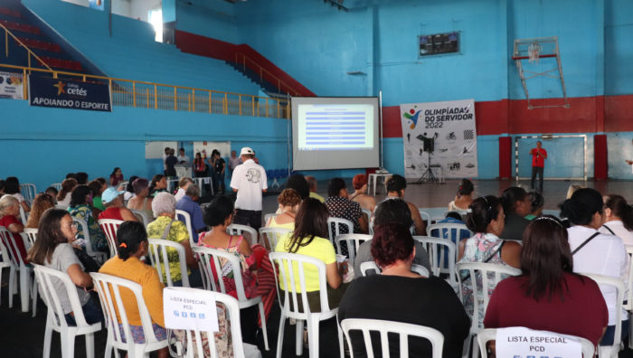 Famílias do Residencial Suzano II participam de sorteio dos apartamentos no Portelão