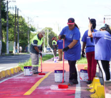 Prefeitura reforça pintura na ciclovia da avenida Vereador João Batista Fitipaldi