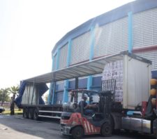 Suzano envia três toneladas de alimentos arrecadados em campanha ao litoral norte
