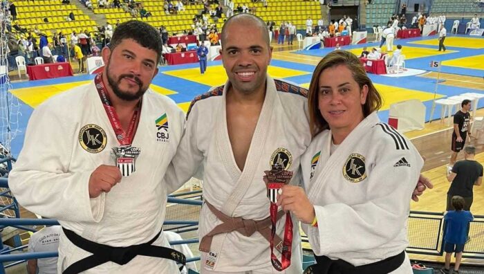 Judô suzanense conquista duas medalhas em principal competição do Estado