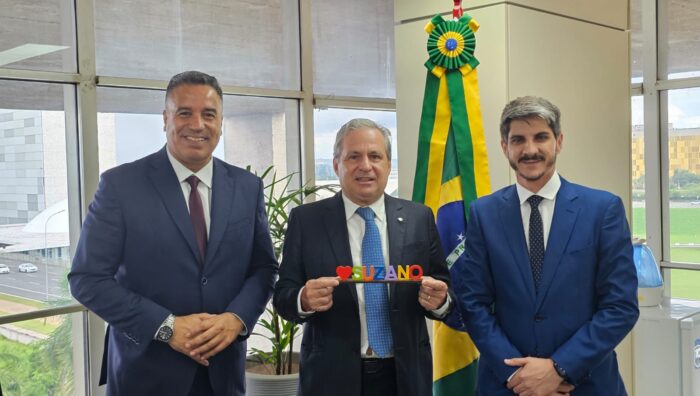 Secretários municipais vão a Brasília e apresentam demandas ao governo federal
