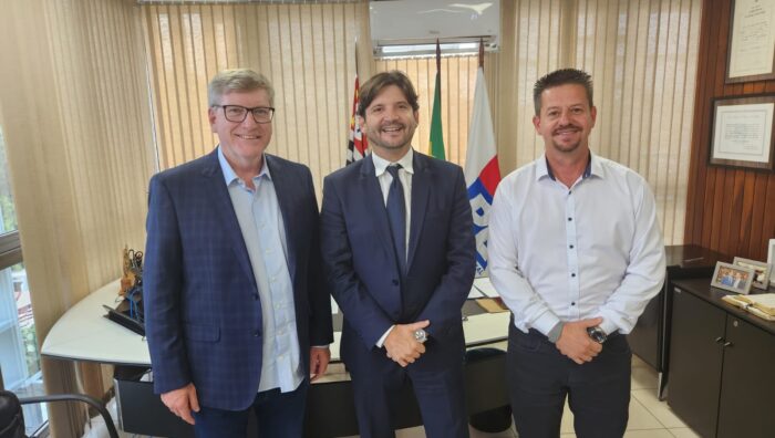 Secretário participa de reunião na Alesp sobre desassoreamento do Tietê
