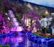 ExpoFlores é aberta na Arena Suzano em grande estilo
