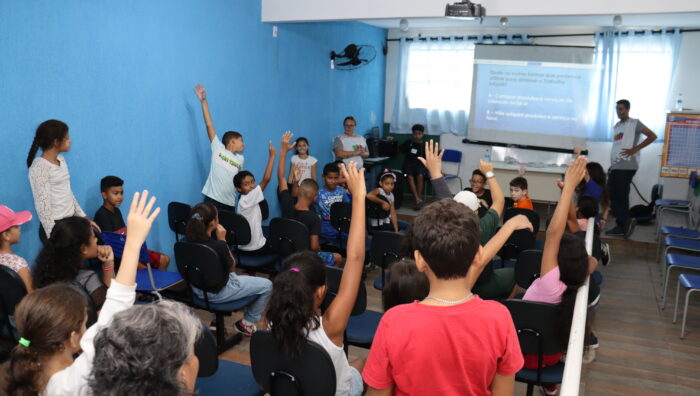 Assistência Social desenvolve atividades no Miguel Badra contra o trabalho infantil