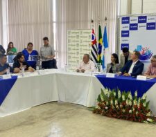 Prefeito de Suzano solicita apoio de ministro para construção do Hospital Federal
