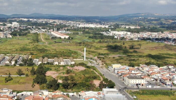 Prefeito assina ordem de serviço para prolongamento da avenida Senador Roberto Simonsen
