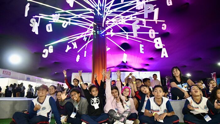 EducaShow recebe 10 mil estudantes de 31 escolas nos dois primeiros dias