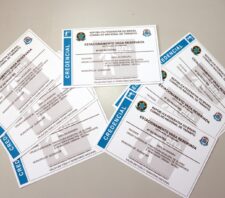 Suzano adota nova credencial para estacionamento em vagas especiais