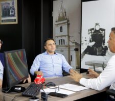 Parlamentares visitam Suzano para conhecer iniciativas voltadas à segurança nas escolas