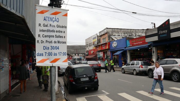 Trechos das ruas Glicério e Campos Sales terão interdição neste domingo