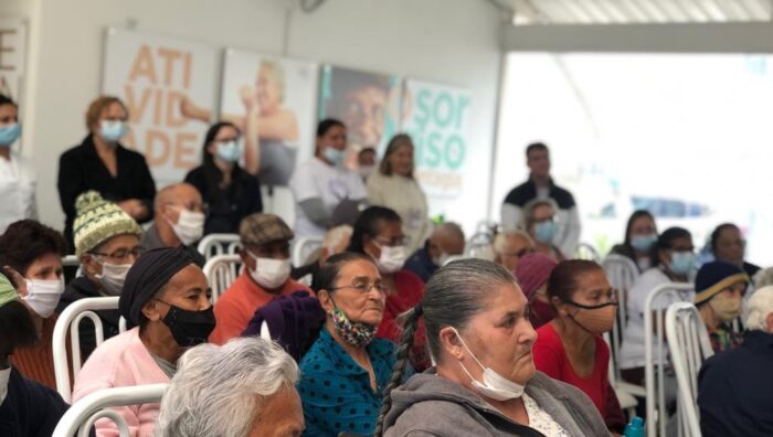Secretarias de Governo e de Assistência Social promovem palestra no Centro Dia do Idoso