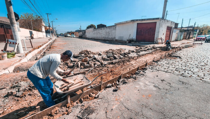 Rua do Parque Maria Helena terá trecho interditado para obra de pavimentação