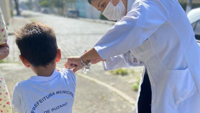Saúde bate recorde de vacinação casa a casa com 331 aplicações no fim de semana