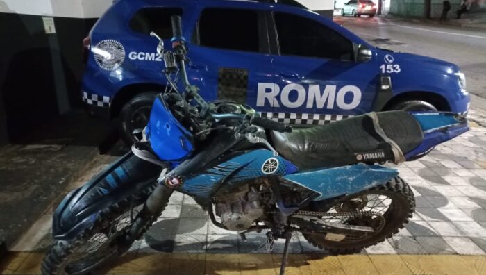 Romo prende suspeito de receptação e recupera moto