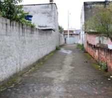 Prefeito vistoria nova iluminação pública no Jardim Casa Branca