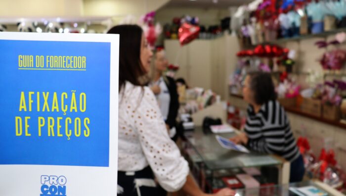 Procon realiza fiscalização no comércio para o Dia das Mães