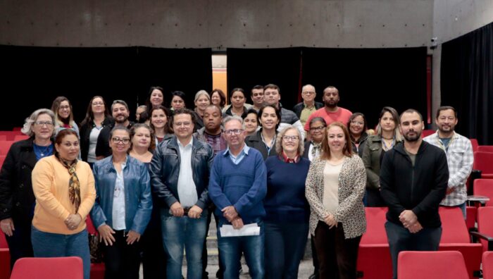 Evento dá início à construção de plano voltado aos direitos de crianças e adolescentes