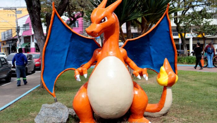 Praça dos Expedicionários e esculturas de Pokémon são revitalizadas