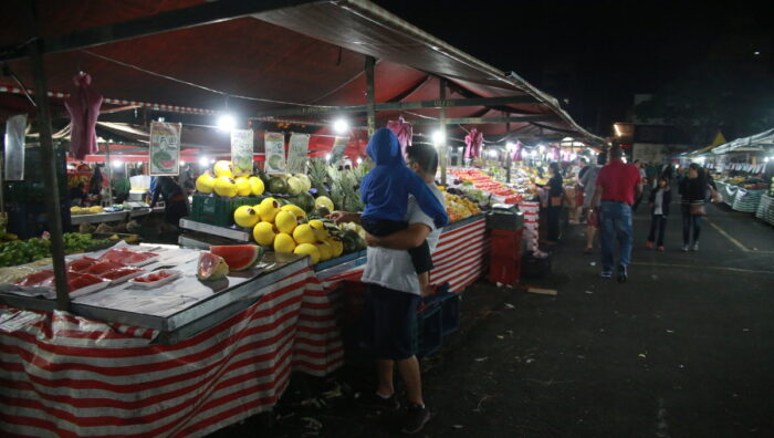 Feira noturna da Vila Urupês será retomada nesta sexta-feira