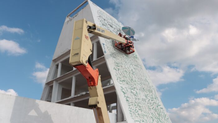 Pirâmide do Mirante do Sesc começa a receber pinturas do projeto Arte Pública