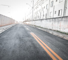 Prefeitura conclui recapeamento da rua Takero Kurotsu