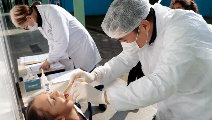 Alunos da rede municipal recebem assistência odontológica nas escolas