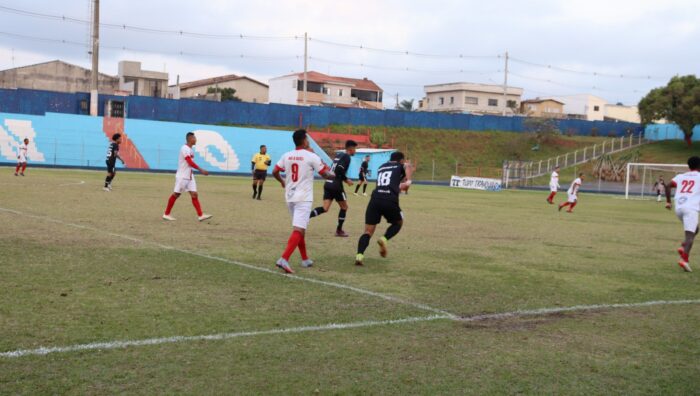 Prefeito prestigia final da divisão especial de futebol amador