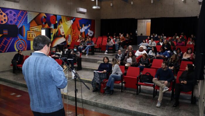 Capacitação sobre atendimento de casos de sífilis e HIV alcança cerca de cem servidores