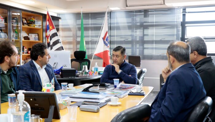 Suzano pleiteia projetos de mobilidade urbana junto à superintendência regional do Dnit