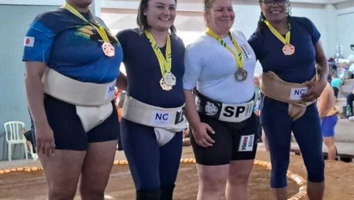 Atletas suzanenses garantem vagas no mundial de sumô