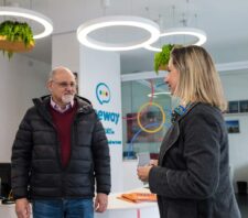 Fundo Social recebe doação de 350 peças para a Campanha do Agasalho