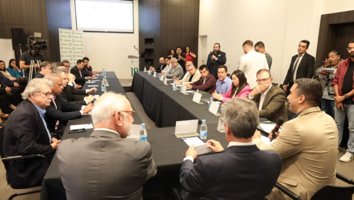 Vice-prefeito participa de evento com secretário de Estado de Justiça