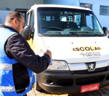 Suzano promove vistorias em veículos de transporte escolar