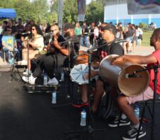 Max Feffer recebe mais uma edição do projeto ‘Samba no Parque’