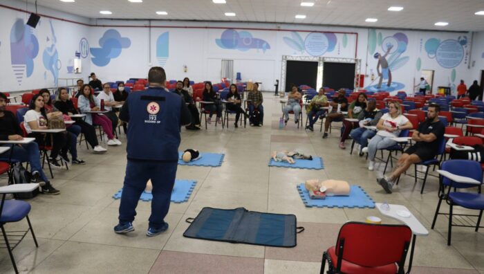 Saúde e Educação promovem curso de primeiros socorros a educadores da rede municipal
