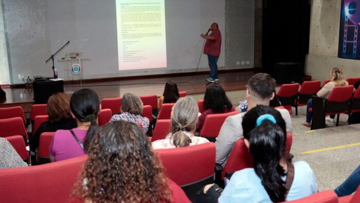 Novo serviço de proteção a idosos e deficientes é tema de reunião do Comas