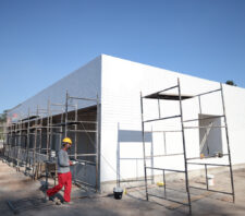 Prefeito acompanha andamento de obras de três novas escolas