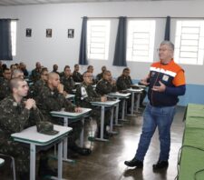 Defesa Civil realiza capacitação para integrantes do Tiro de Guerra