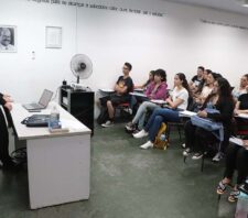 Saspe dá início às aulas do curso intensivo pré-vestibular