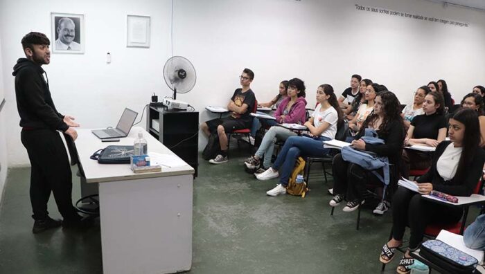 Saspe dá início às aulas do curso intensivo pré-vestibular