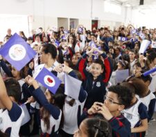 Prefeito prestigia evento de 70 anos da Escola Municipal Antônio Marques Figueira